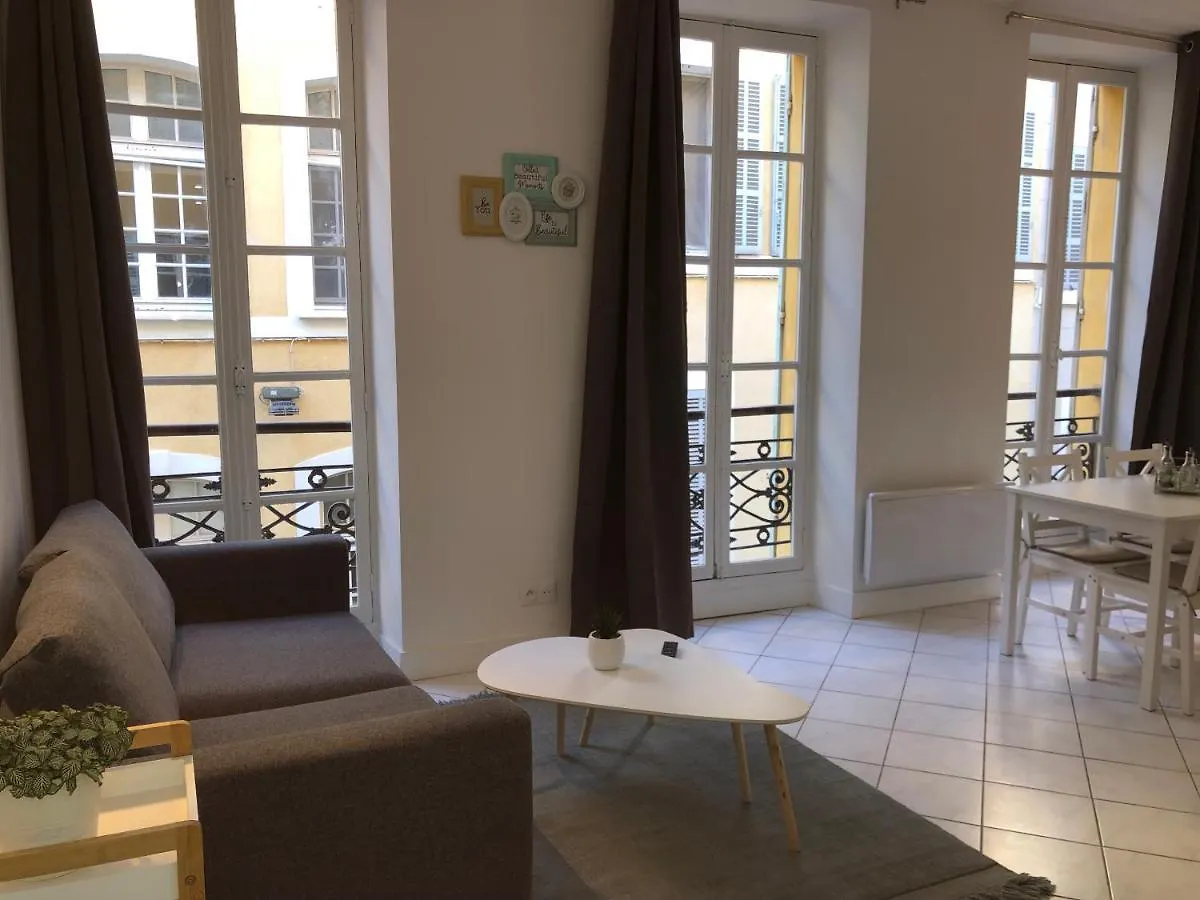 Appartement Canebiere Charmant T2 Renove à Marseille France